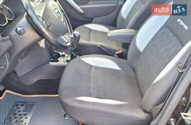 Внедорожник / Кроссовер Dacia Sandero StepWay 2013 в 
