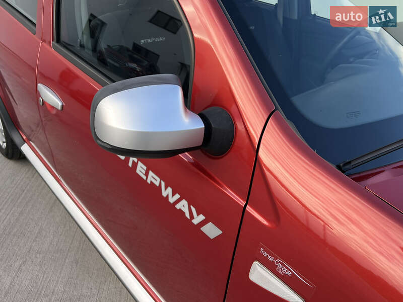 Внедорожник / Кроссовер Dacia Sandero StepWay 2012 в Луцке