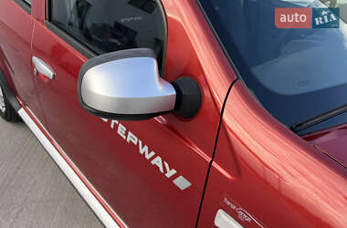 Позашляховик / Кросовер Dacia Sandero StepWay 2012 в 
