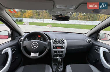 Позашляховик / Кросовер Dacia Sandero StepWay 2012 в 