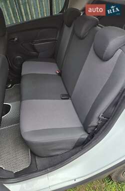 Внедорожник / Кроссовер Dacia Sandero StepWay 2015 в 