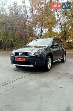Позашляховик / Кросовер Dacia Sandero StepWay 2010 в Кам'янському