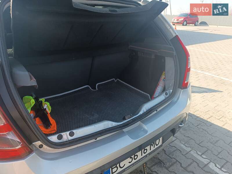Внедорожник / Кроссовер Dacia Sandero StepWay 2012 в Львове фото 22 Внедорожник / Кроссовер Dacia Sandero StepWay 2012 в Львове