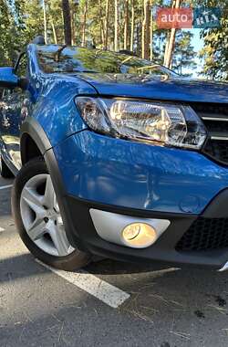 Позашляховик / Кросовер Dacia Sandero StepWay 2016 в 