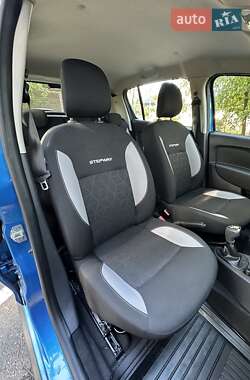 Позашляховик / Кросовер Dacia Sandero StepWay 2016 в 