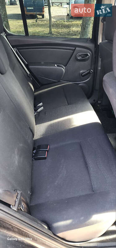 Позашляховик / Кросовер Dacia Sandero StepWay 2011 в Львові фото 38 Позашляховик / Кросовер Dacia Sandero StepWay 2011 в Львові