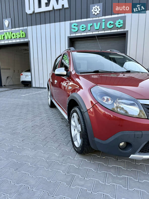 Позашляховик / Кросовер Dacia Sandero StepWay 2009 в Володимирі фото 33 Позашляховик / Кросовер Dacia Sandero StepWay 2009 в Володимирі