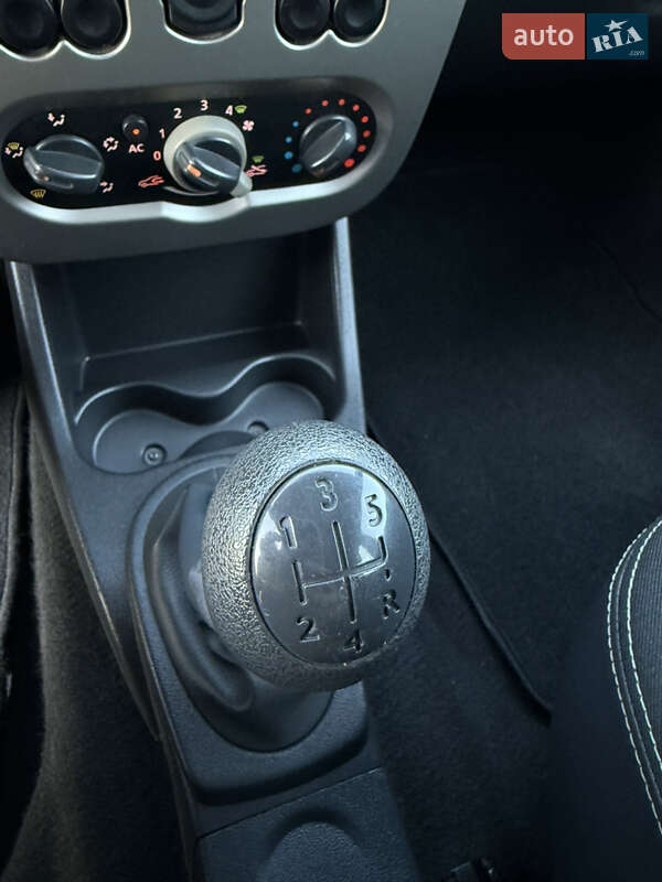 Позашляховик / Кросовер Dacia Sandero StepWay 2009 в Володимирі фото 51 Позашляховик / Кросовер Dacia Sandero StepWay 2009 в Володимирі