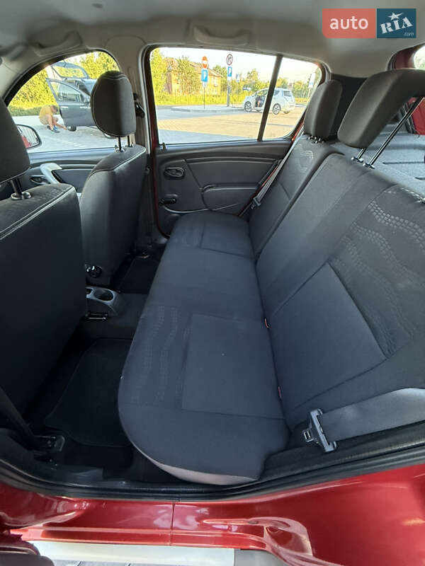 Позашляховик / Кросовер Dacia Sandero StepWay 2009 в Володимирі фото 54 Позашляховик / Кросовер Dacia Sandero StepWay 2009 в Володимирі