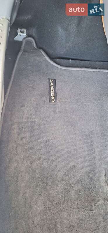 Внедорожник / Кроссовер Dacia Sandero StepWay 2013 в Новоархангельске фото 24 Внедорожник / Кроссовер Dacia Sandero StepWay 2013 в Новоархангельске