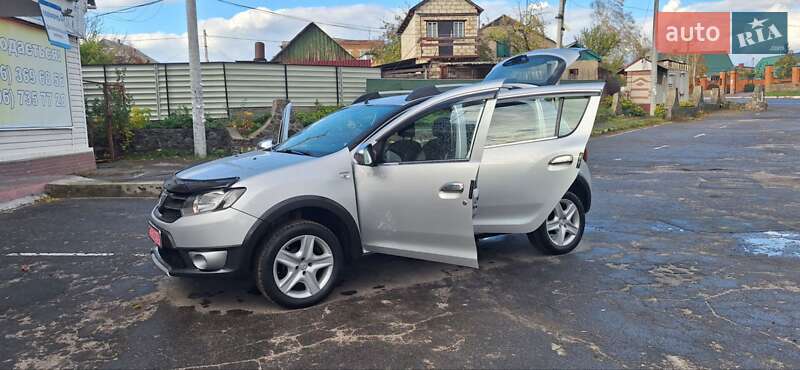 Внедорожник / Кроссовер Dacia Sandero StepWay 2013 в Новоархангельске фото 36 Внедорожник / Кроссовер Dacia Sandero StepWay 2013 в Новоархангельске