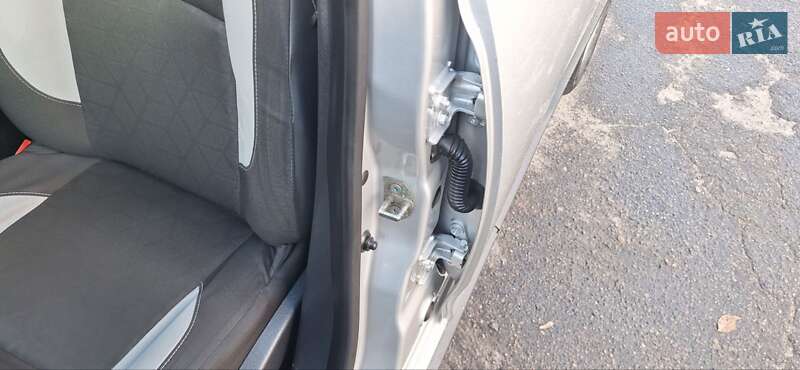 Внедорожник / Кроссовер Dacia Sandero StepWay 2013 в Новоархангельске фото 52 Внедорожник / Кроссовер Dacia Sandero StepWay 2013 в Новоархангельске