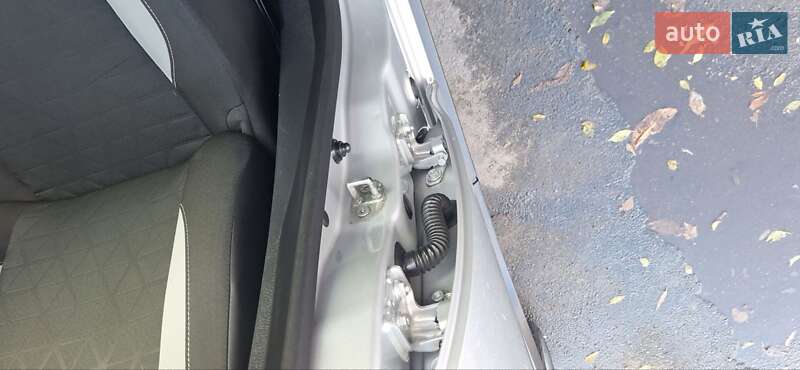 Внедорожник / Кроссовер Dacia Sandero StepWay 2013 в Новоархангельске фото 81 Внедорожник / Кроссовер Dacia Sandero StepWay 2013 в Новоархангельске