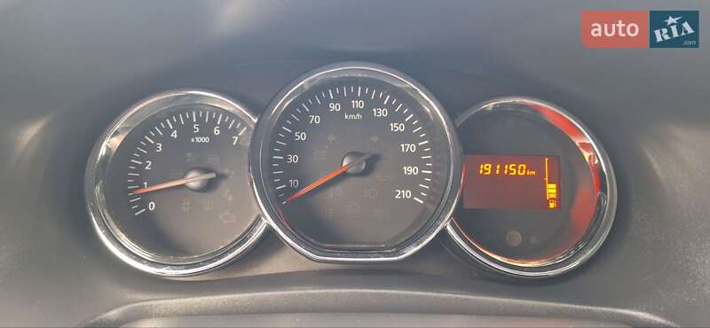 Внедорожник / Кроссовер Dacia Sandero StepWay 2013 в Новоархангельске фото 93 Внедорожник / Кроссовер Dacia Sandero StepWay 2013 в Новоархангельске