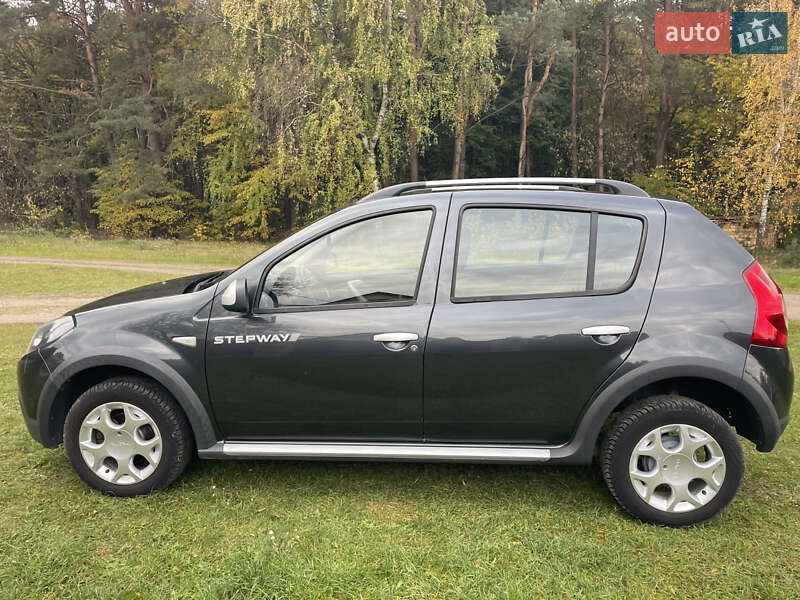 Позашляховик / Кросовер Dacia Sandero StepWay 2009 в Дубні фото 7 Позашляховик / Кросовер Dacia Sandero StepWay 2009 в Дубні