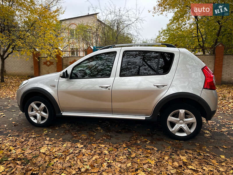 Внедорожник / Кроссовер Dacia Sandero StepWay 2010 в Сумах фото 9 Внедорожник / Кроссовер Dacia Sandero StepWay 2010 в Сумах