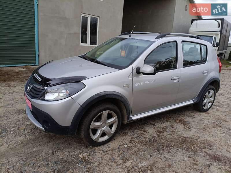 Внедорожник / Кроссовер Dacia Sandero StepWay 2011 в Любешове фото 8 Внедорожник / Кроссовер Dacia Sandero StepWay 2011 в Любешове