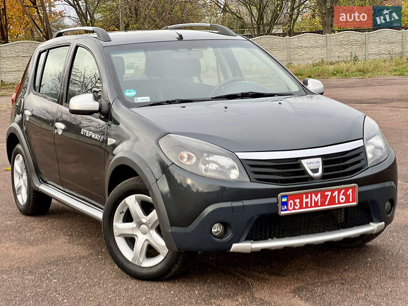 Позашляховик / Кросовер Dacia Sandero StepWay 2010 в Кролевці