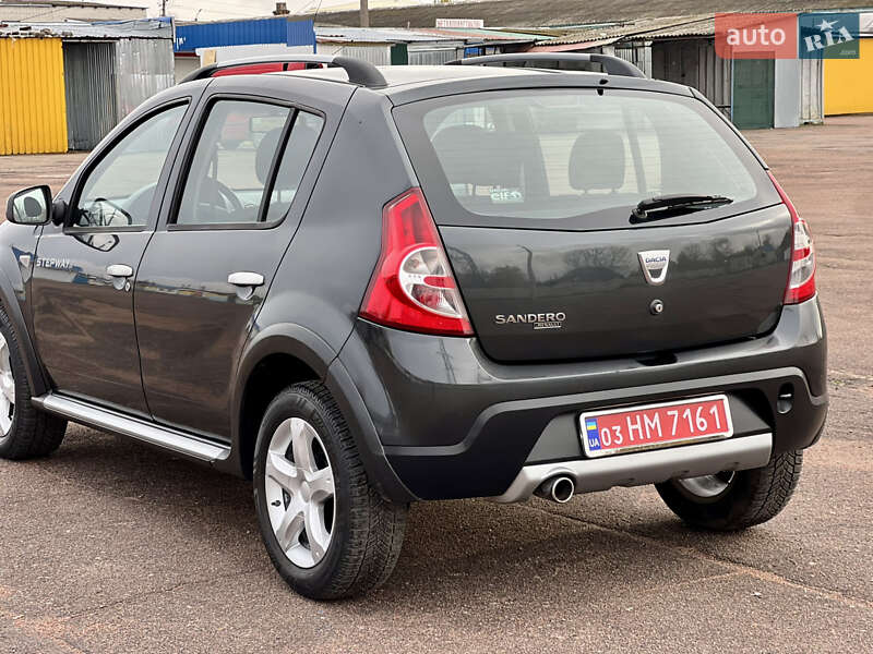 Позашляховик / Кросовер Dacia Sandero StepWay 2010 в Кролевці