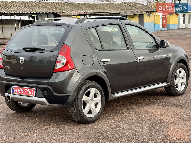 Позашляховик / Кросовер Dacia Sandero StepWay 2010 в Кролевці