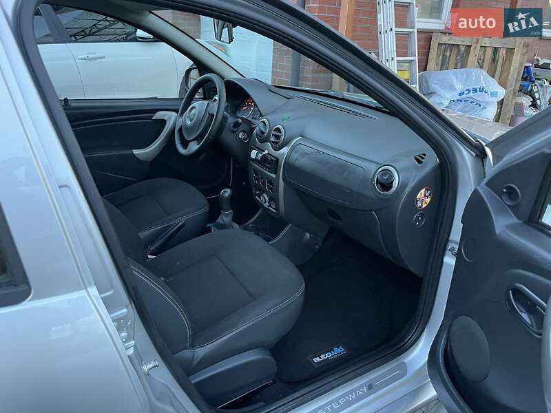 Внедорожник / Кроссовер Dacia Sandero StepWay 2011 в Луцке