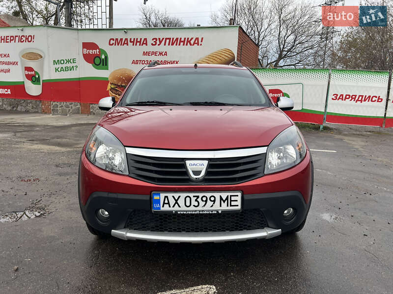 Хэтчбек Dacia Sandero StepWay 2012 в Харькове фото 6 Хэтчбек Dacia Sandero StepWay 2012 в Харькове