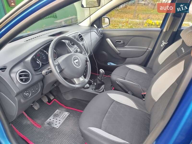 Позашляховик / Кросовер Dacia Sandero StepWay 2013 в Смілі