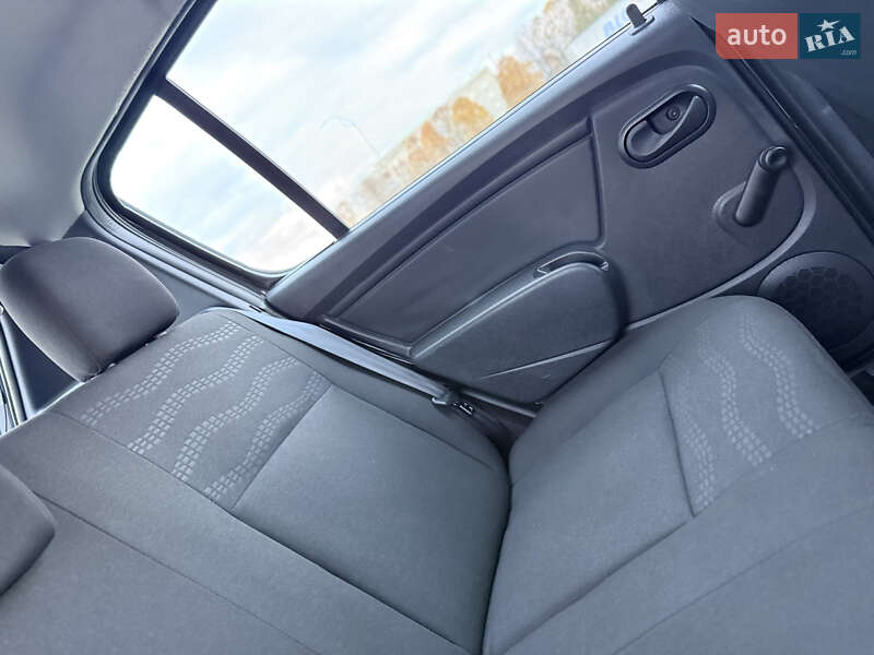 Внедорожник / Кроссовер Dacia Sandero StepWay 2010 в Владимире фото 79 Внедорожник / Кроссовер Dacia Sandero StepWay 2010 в Владимире