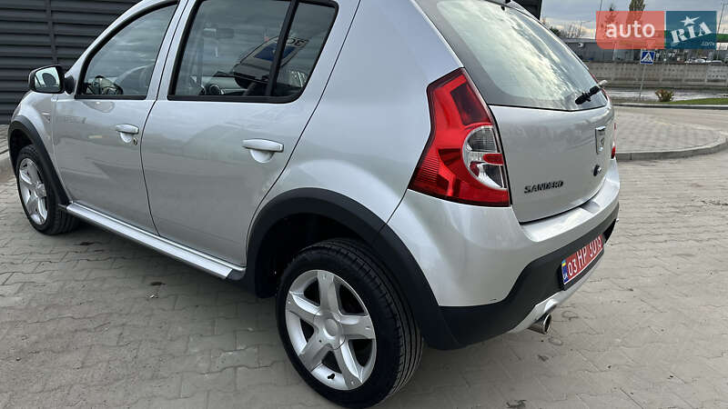 Внедорожник / Кроссовер Dacia Sandero StepWay 2009 в Луцке