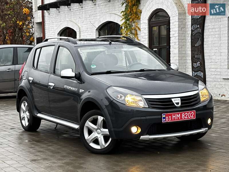 Позашляховик / Кросовер Dacia Sandero StepWay 2012 в Красилові фото 3 Позашляховик / Кросовер Dacia Sandero StepWay 2012 в Красилові