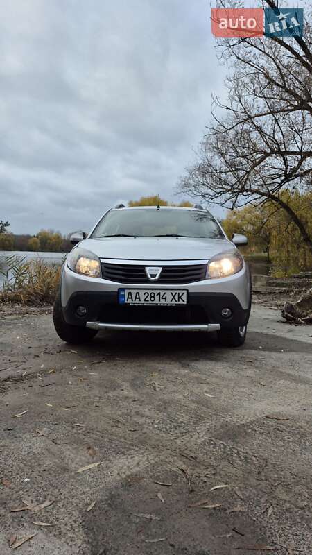 Позашляховик / Кросовер Dacia Sandero StepWay 2009 в Києві фото 2 Позашляховик / Кросовер Dacia Sandero StepWay 2009 в Києві