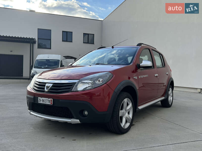 Позашляховик / Кросовер Dacia Sandero StepWay 2012 в Луцьку