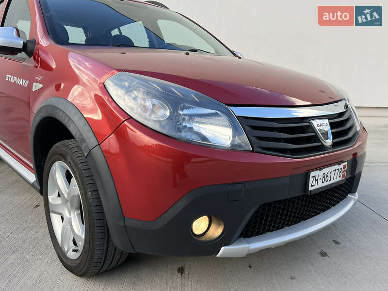 Позашляховик / Кросовер Dacia Sandero StepWay 2012 в Луцьку