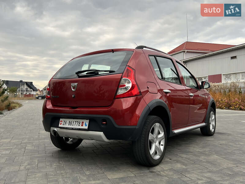 Позашляховик / Кросовер Dacia Sandero StepWay 2012 в Луцьку