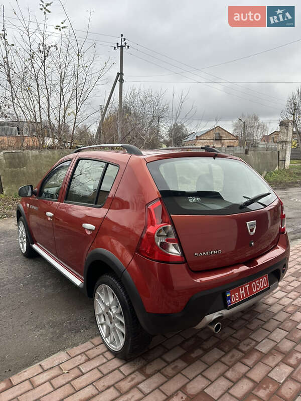 Внедорожник / Кроссовер Dacia Sandero StepWay 2011 в Хороле фото 5 Внедорожник / Кроссовер Dacia Sandero StepWay 2011 в Хороле