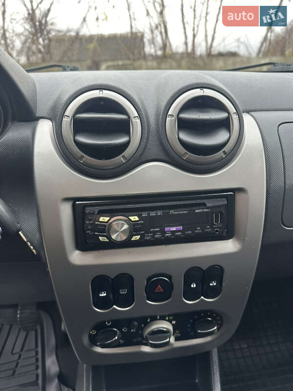Внедорожник / Кроссовер Dacia Sandero StepWay 2011 в Хороле фото 22 Внедорожник / Кроссовер Dacia Sandero StepWay 2011 в Хороле