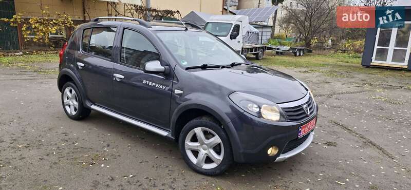 Позашляховик / Кросовер Dacia Sandero StepWay 2012 в Красилові