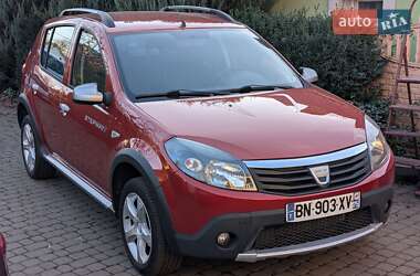 Внедорожник / Кроссовер Dacia Sandero StepWay 2010 в Ровно