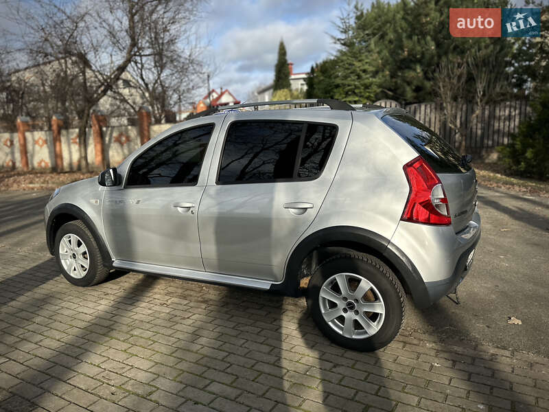 Внедорожник / Кроссовер Dacia Sandero StepWay 2012 в Сумах фото 8 Внедорожник / Кроссовер Dacia Sandero StepWay 2012 в Сумах