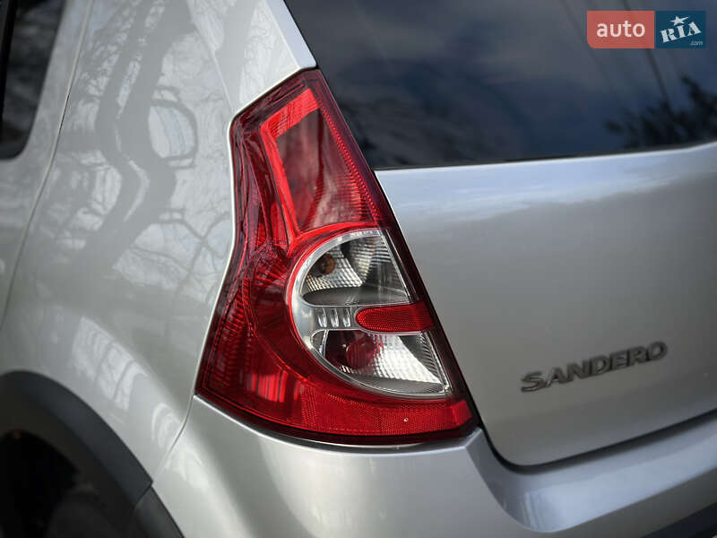 Внедорожник / Кроссовер Dacia Sandero StepWay 2012 в Сумах фото 25 Внедорожник / Кроссовер Dacia Sandero StepWay 2012 в Сумах