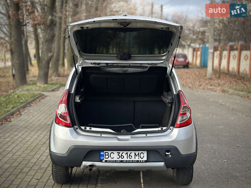 Внедорожник / Кроссовер Dacia Sandero StepWay 2012 в Сумах фото 31 Внедорожник / Кроссовер Dacia Sandero StepWay 2012 в Сумах