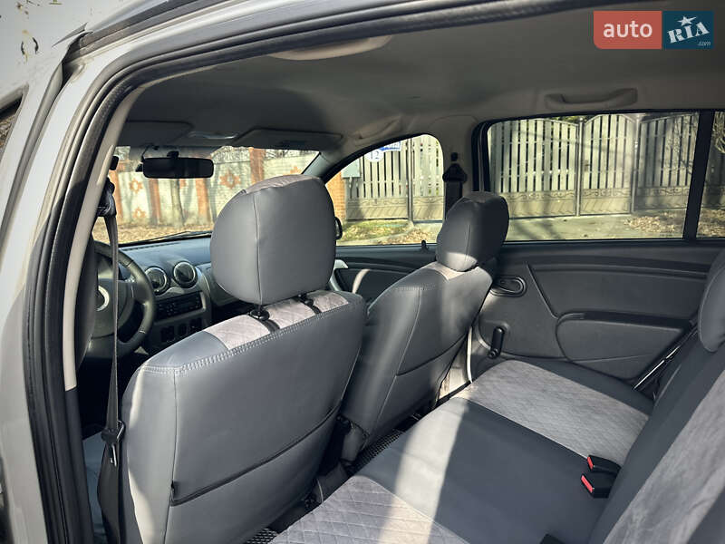 Внедорожник / Кроссовер Dacia Sandero StepWay 2012 в Сумах фото 50 Внедорожник / Кроссовер Dacia Sandero StepWay 2012 в Сумах