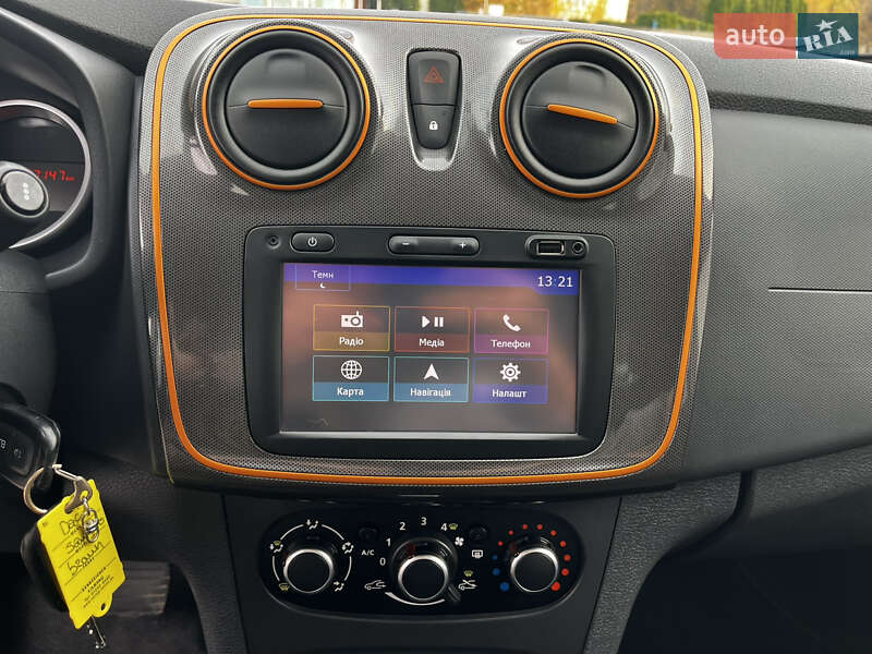 Внедорожник / Кроссовер Dacia Sandero StepWay 2017 в Луцке