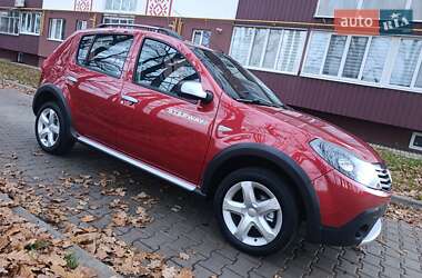 Позашляховик / Кросовер Dacia Sandero StepWay 2010 в Полтаві