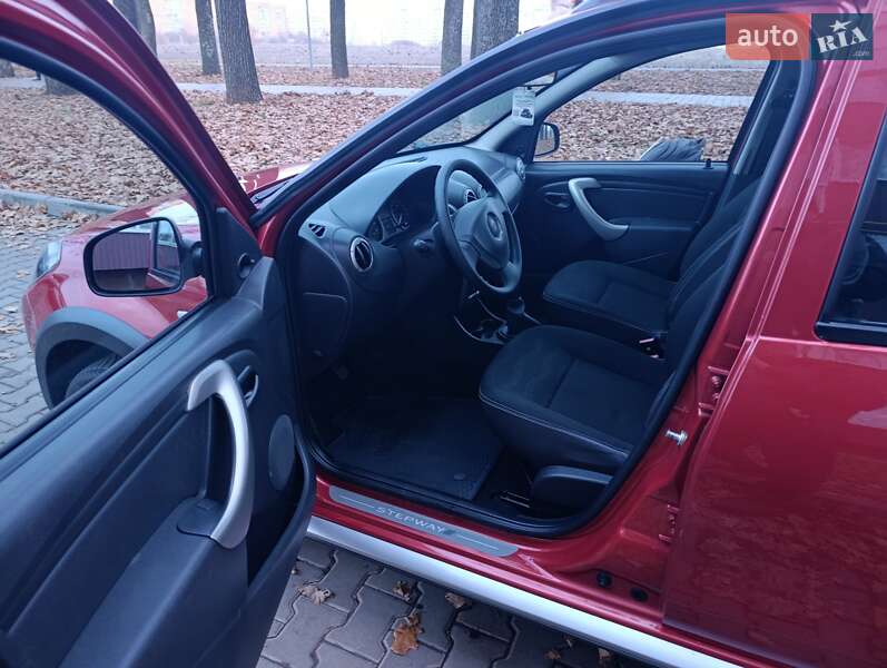 Внедорожник / Кроссовер Dacia Sandero StepWay 2010 в Полтаве