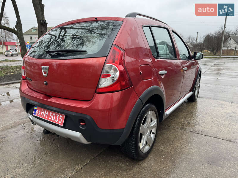 Позашляховик / Кросовер Dacia Sandero StepWay 2012 в Кролевці