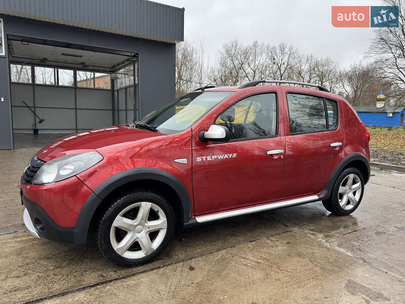 Позашляховик / Кросовер Dacia Sandero StepWay 2012 в Кролевці