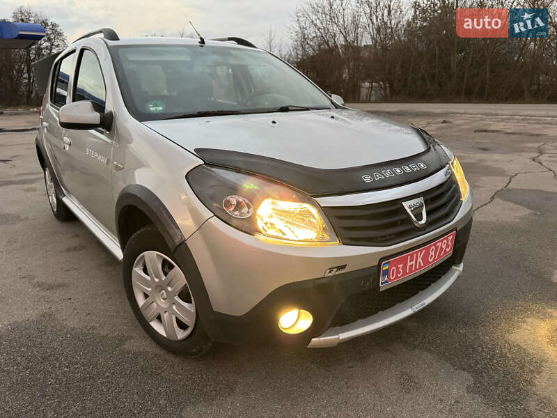 Dacia Sandero StepWay 2011