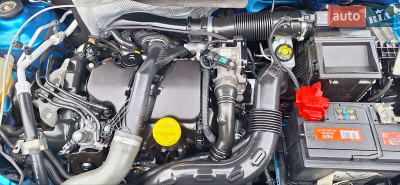 Внедорожник / Кроссовер Dacia Sandero StepWay 2015 в Новоархангельске