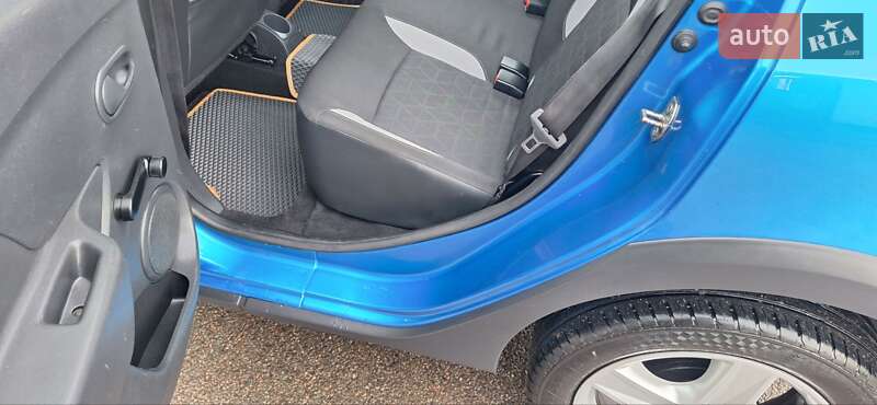 Внедорожник / Кроссовер Dacia Sandero StepWay 2015 в Новоархангельске